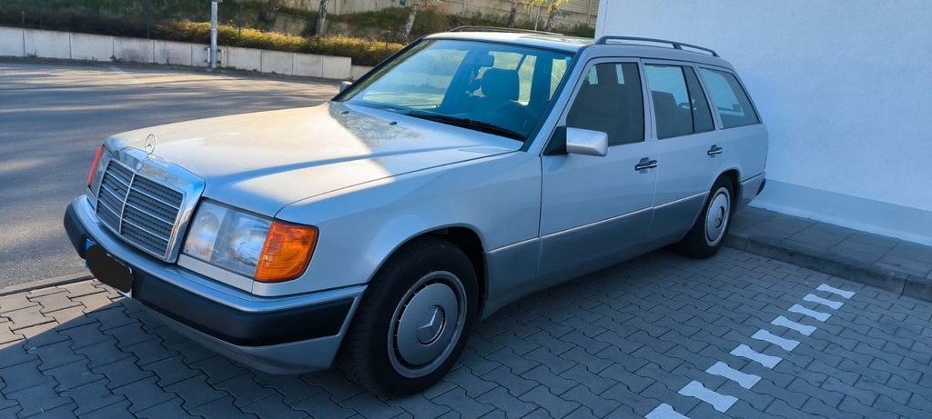 Mercedes-Benz E 300 366.000 km 5.500 &euro; Feucht 90537
