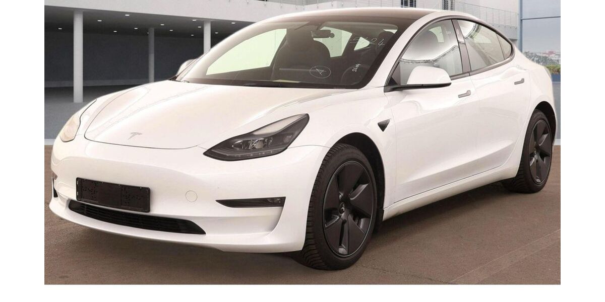Tesla Model 3 41.525 km 31.950 &euro; Steinbach-Hallenberg OT Herges-Hallenberg 98587