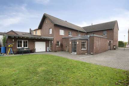 Haus zum Kaufen in Gangelt Stahe 325.000 € 225 m² 8 zimmer