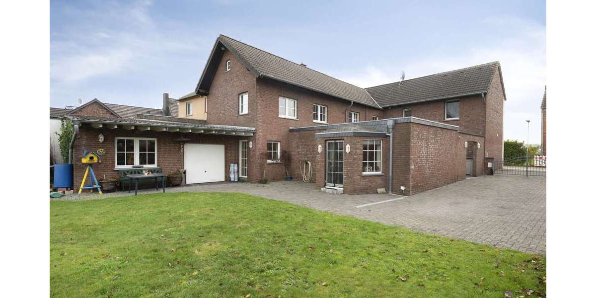 Haus zum Kaufen in Gangelt Stahe 325.000 € 225 m² 8 zimmer