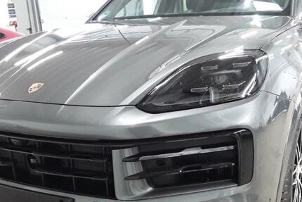 Porsche Cayenne 26.950 km 96.999 &euro; Stuttgart 70499