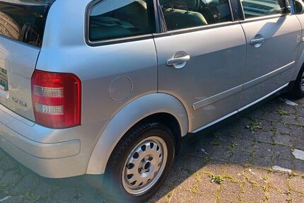 Audi A2