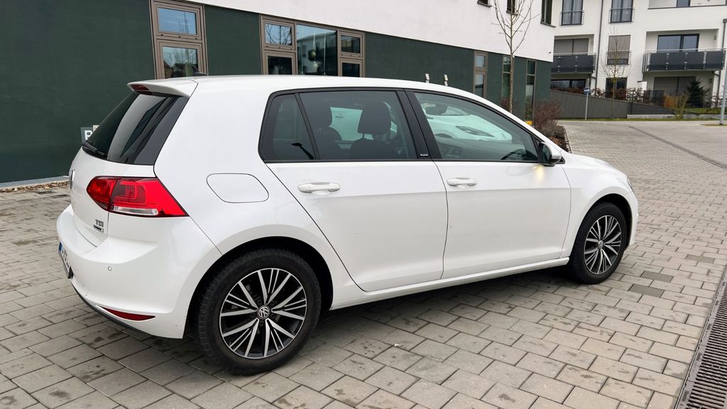VW Golf 45.000 km 13.500 &euro; Ernsgaden 85119