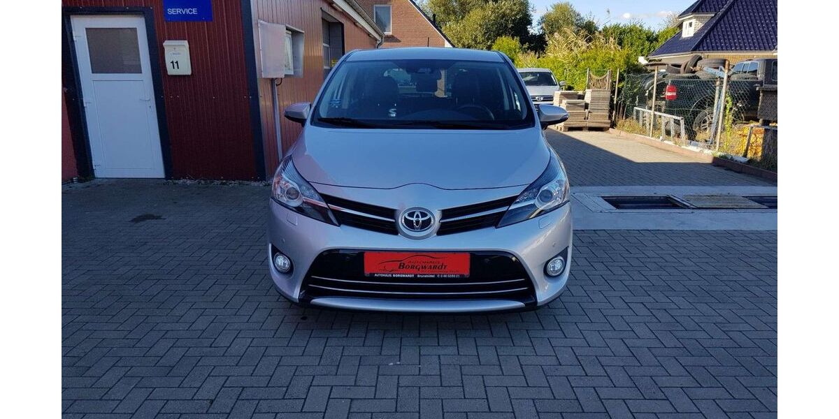 Toyota Verso 69.150 km 16.750 &euro; Brunsbüttel 25541