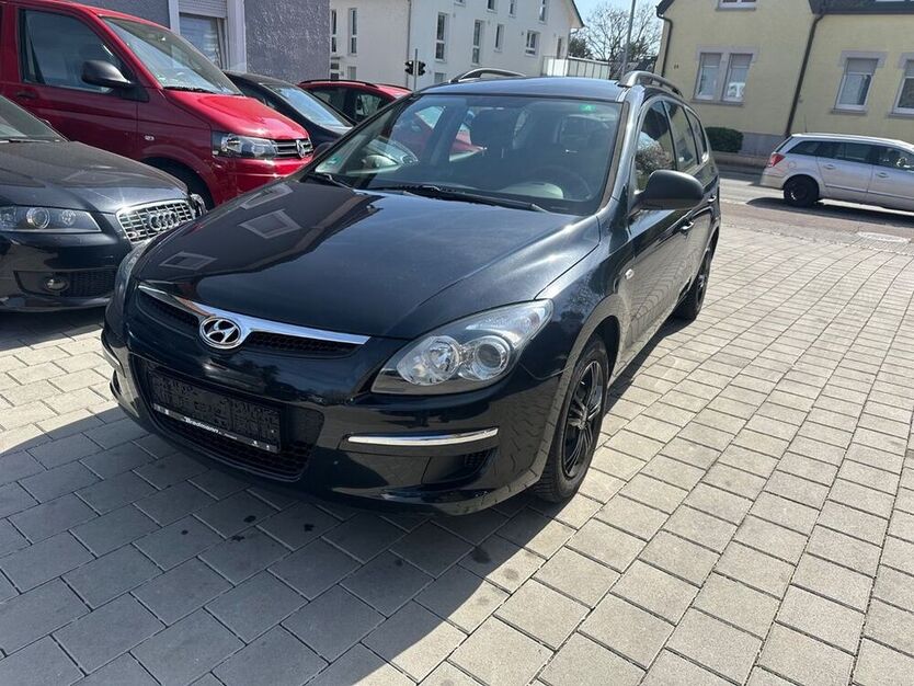 i30