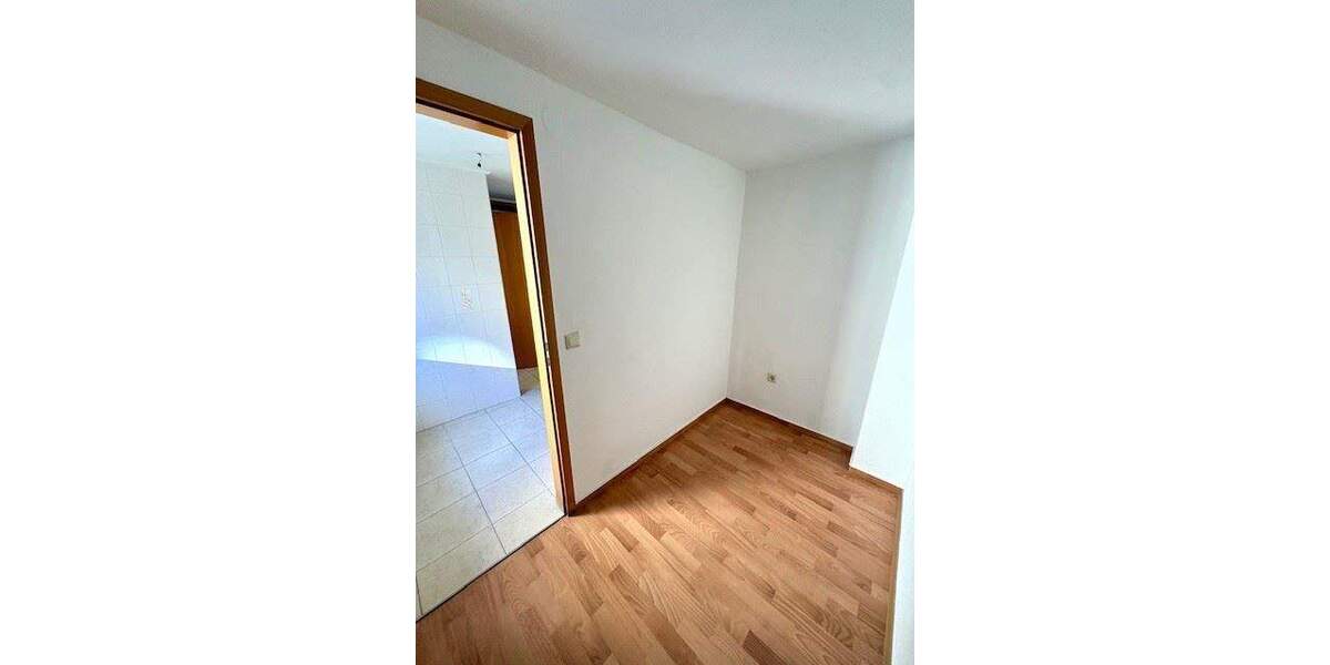 Etagenwohnung Meuselwitz Zipsendorf - 2 Zimmer, 57 m&sup2;, 345&euro; | Angebot:25845227