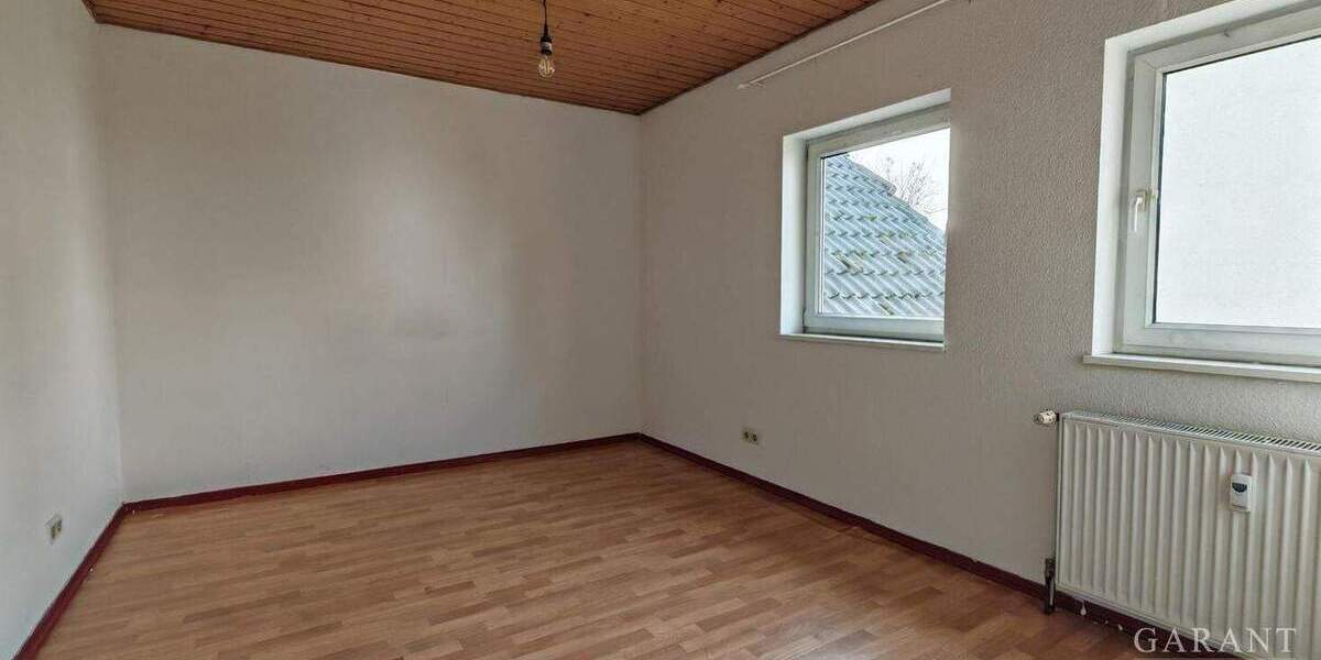 Etagenwohnung Bretten - 3 Zimmer, 82 m&sup2;, 220.000&euro; | Angebot:25802916
