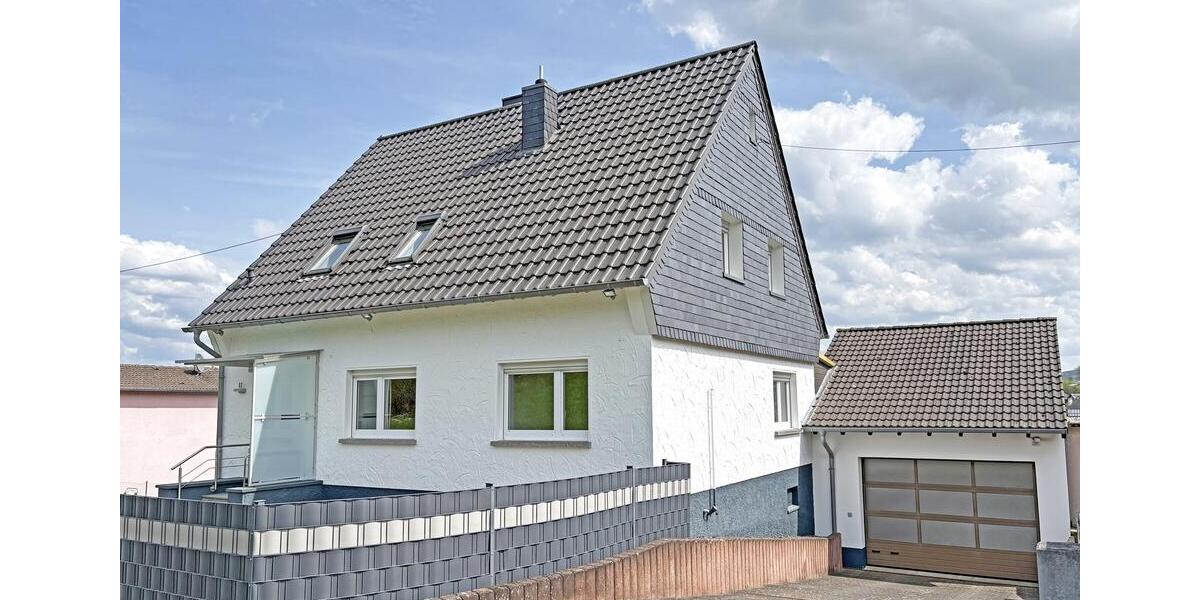 Einfamilienhaus Eitorf - 6 Zimmer, 130 m&sup2;, 1.330&euro; | Angebot:26252551