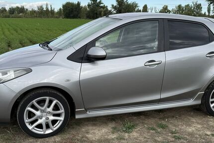 Mazda 2 238.500 km 2.499 &euro; Ludwigshafen 67069