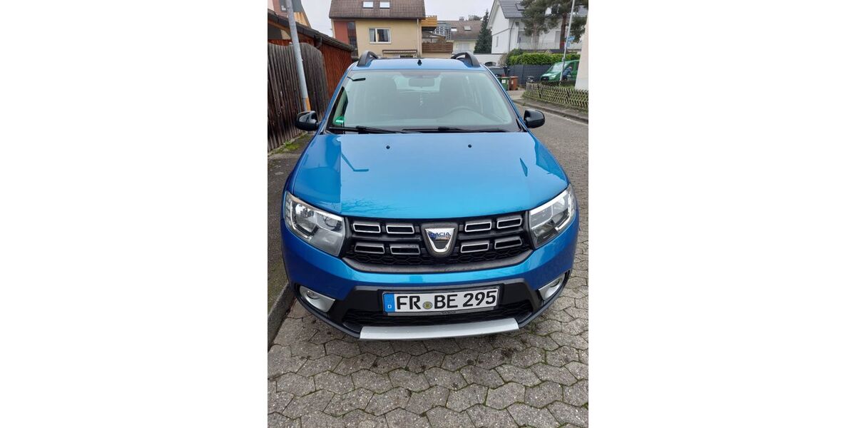 Dacia Sandero 96.000 km 6.700 &euro; Freiburg im Breisgau 79111
