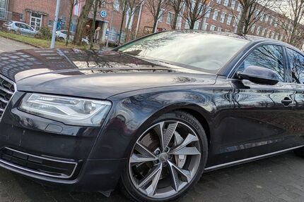Audi A8 134.000 km 17.300 &euro; Berlin 12277