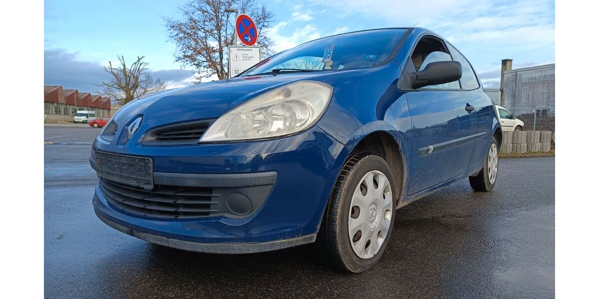 Renault Clio 258.000 km 999 &euro; Lahr-Langenwinkel 77933