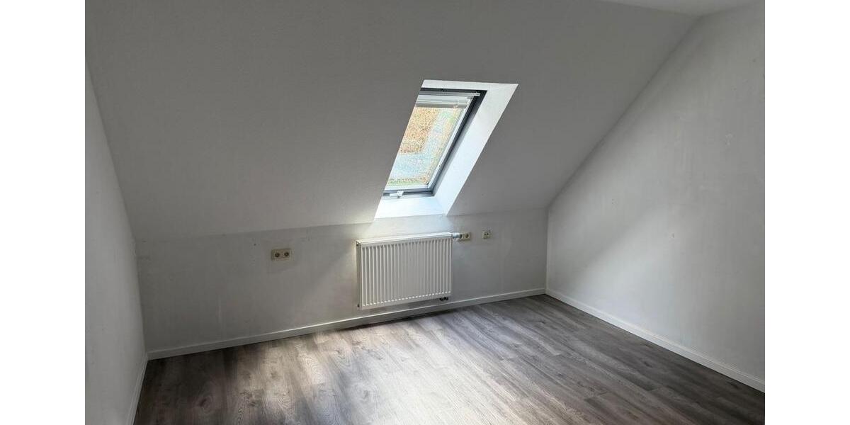 Etagenwohnung Uder - 4 Zimmer, 90 m&sup2;, 567&euro; | Angebot:26397565