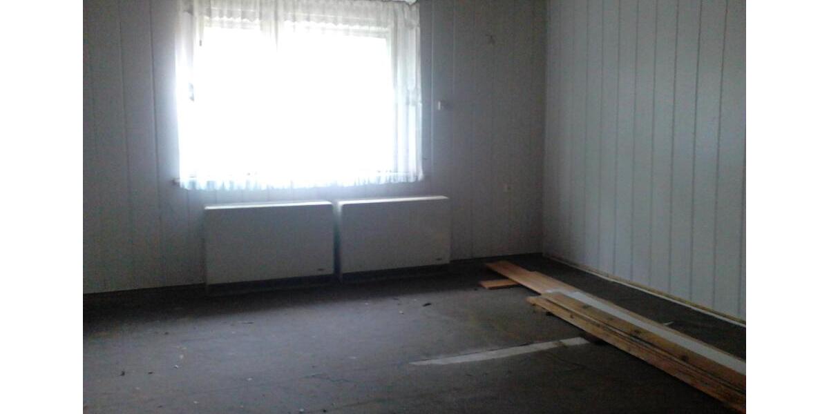 Einfamilienhaus Bad Liebenwerda - 7 Zimmer, 172 m&sup2;, 150.000&euro; | Angebot:26040330