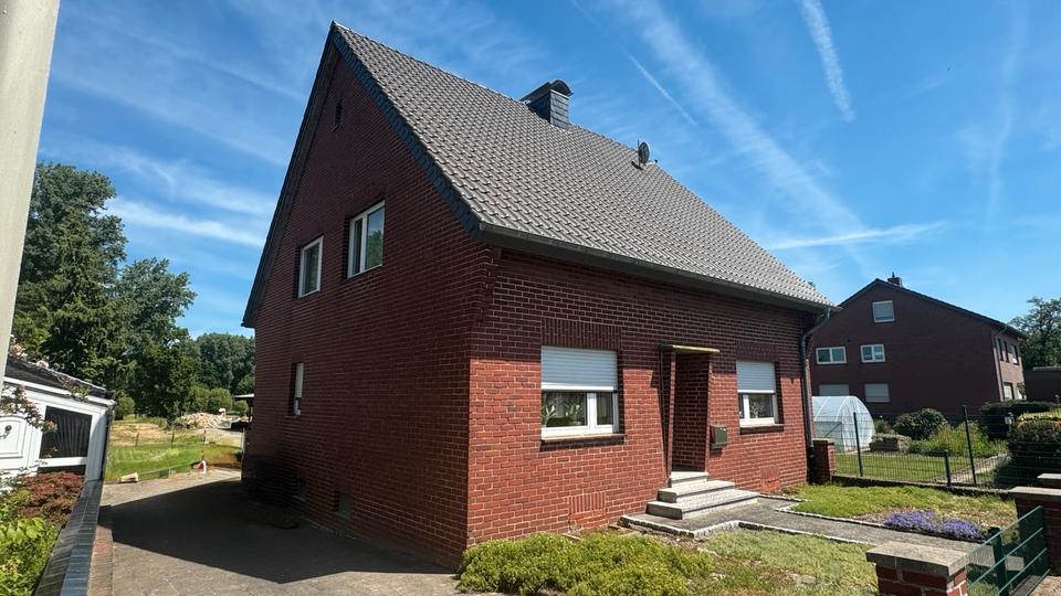 Einfamilienhaus Niederkrüchten - 7 Zimmer, 164 m&sup2;, 320.000&euro; | Angebot:27080107