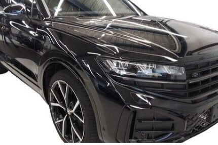 VW Touareg 13.174 km 70.888 &euro; Berlin 10709