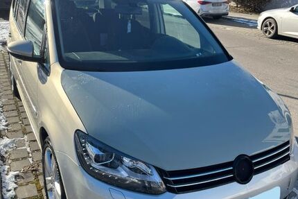 VW Touran 235.000 km 5.900 &euro; Beilngries 92339