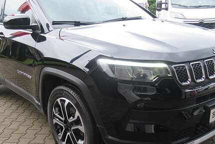 Jeep Compass 44.525 km 20.990 € Farchant 82490