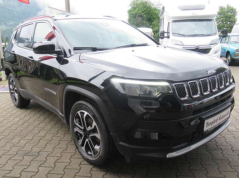 Jeep Compass 44.525 km 20.990 € Farchant 82490