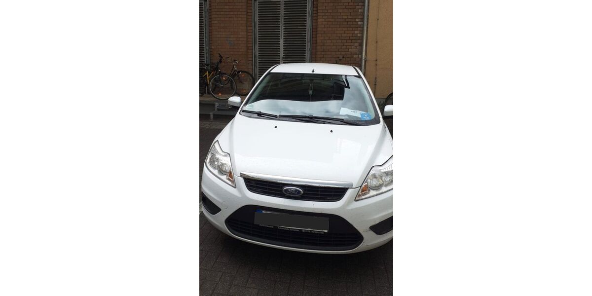 Ford Focus 122.000 km 4.700 &euro; Stadtallendorf 35260