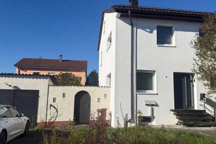 Haus Trossingen - 4 Zimmer, 88 m&sup2;, 248.000&euro; | Angebot:26904185