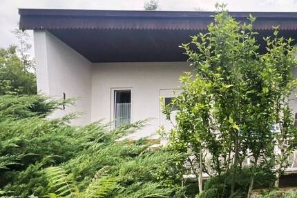 Gemütliches, kleines Wochenendhaus auf sonnigem Eigenlandgrundstück am Schweriner Außensee 2 zimmer