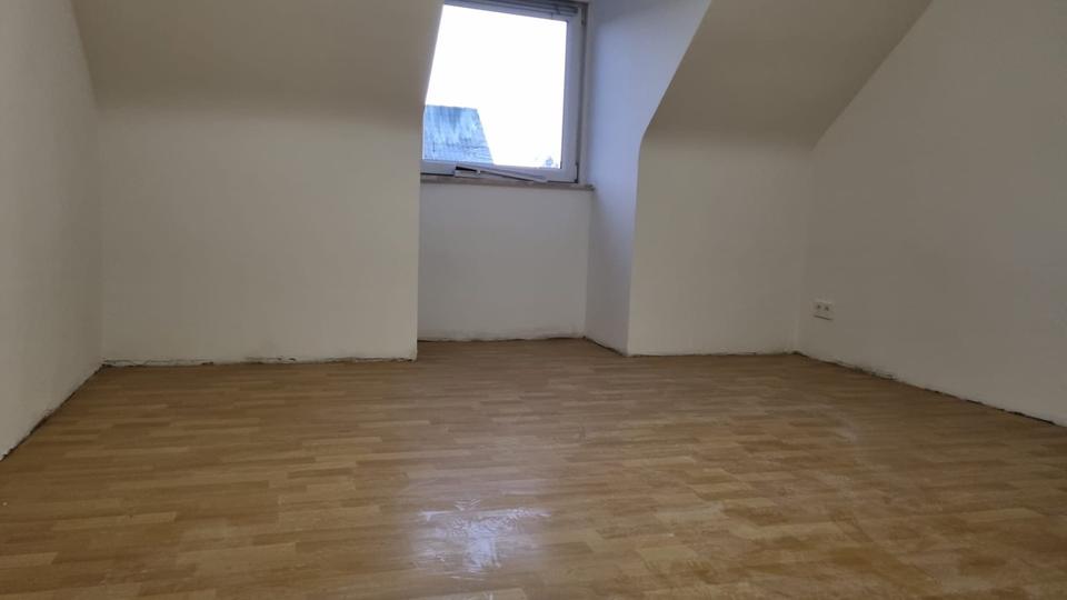 Dachgeschoßwohnung Glinde - 2 Zimmer, 61 m&sup2;, 750&euro; | Angebot:24732269