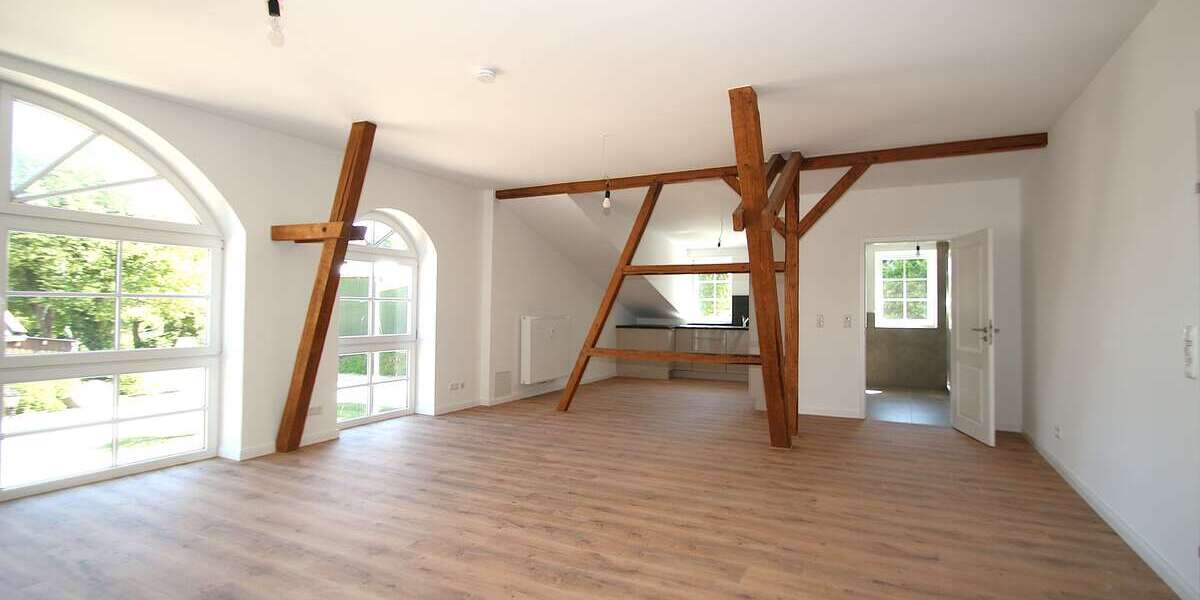 Etagenwohnung Sieversdorf Sieversdorf - 3 Zimmer, 123 m&sup2;, 1.290&euro; | Angebot:27085941