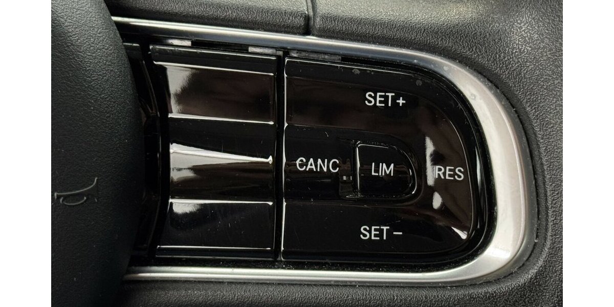 Fiat 500e Action Carplay Android Sitzheizung 25.300 km 12.930 &euro; Lich 35423