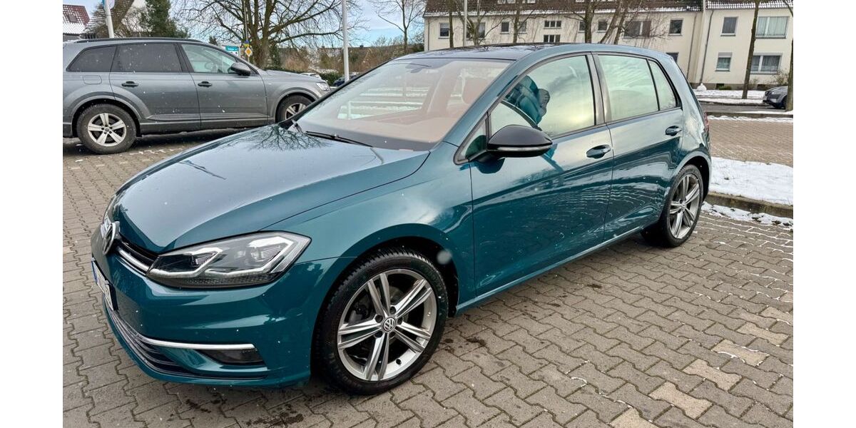 VW Golf 77.000 km 15.900 &euro; Schwerte 58239
