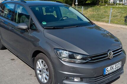 VW Touran 107.000 km 13.700 &euro; Stuttgart 70567