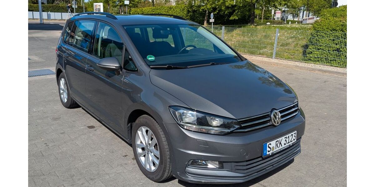 VW Touran 107.000 km 13.700 &euro; Stuttgart 70567