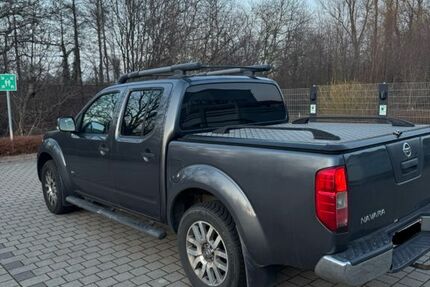 Nissan Navara 306.500 km 9.000 &euro; Königsbach Stein 75203