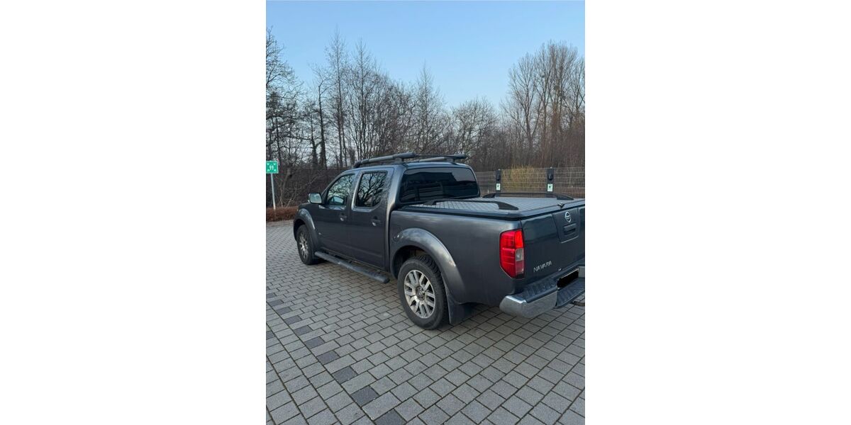 Nissan Navara 306.500 km 9.000 &euro; Königsbach Stein 75203