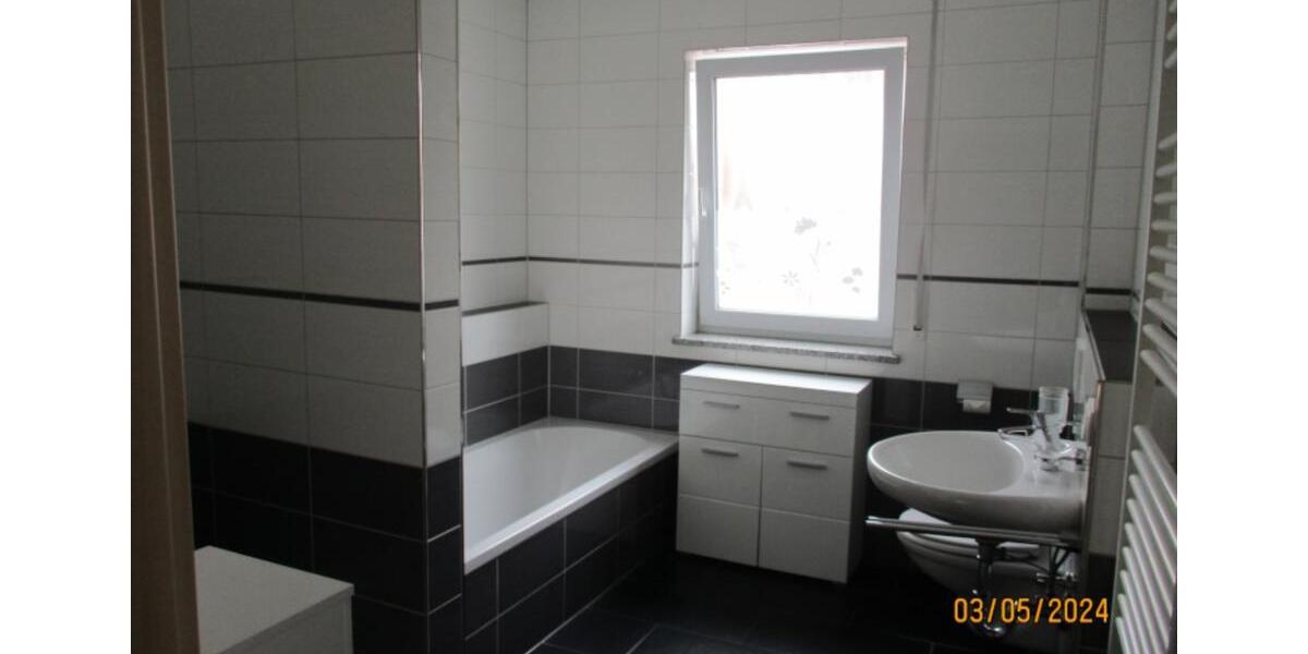 Erdgeschoßwohnung Füssen - 4 Zimmer, 114 m&sup2;, 1.440&euro; | Angebot:25408052