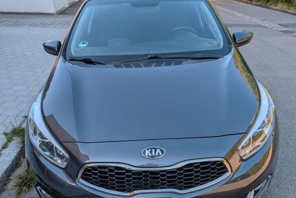 Kia ceed Sportswagon 120.000 km 6.690 &euro; Freiburg 79108