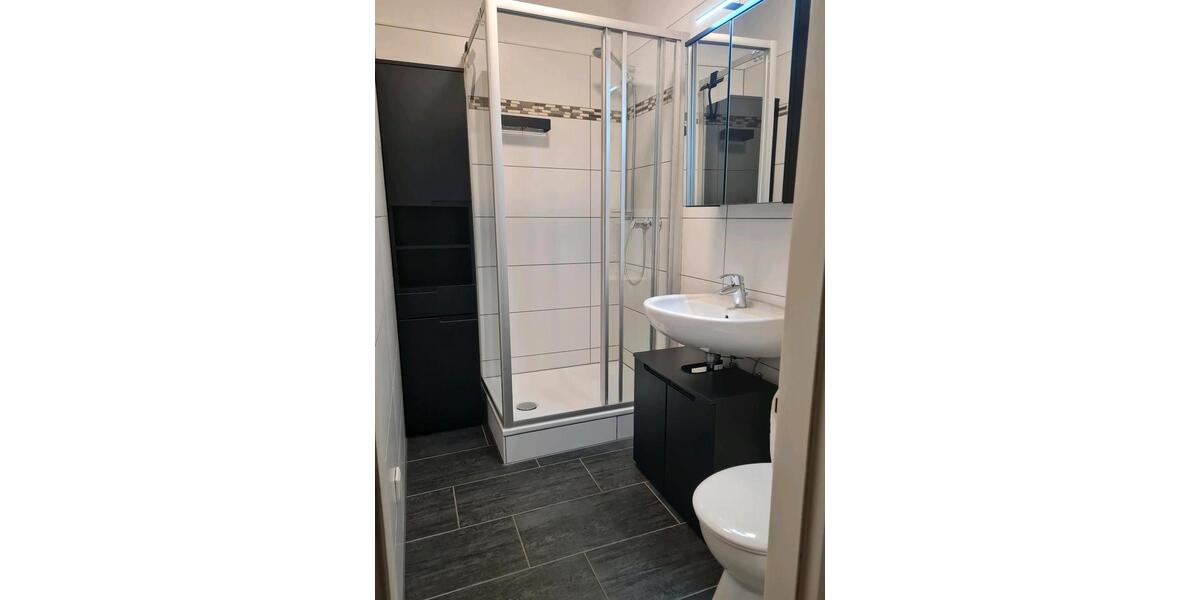 Erdgeschoßwohnung Düsseldorf Niederkassel - 1 Zimmer, 35 m&sup2;, 700&euro; | Angebot:25439049