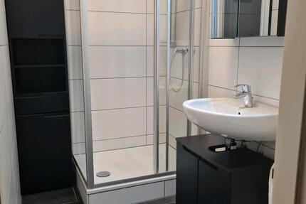 Wohnung Düsseldorf Niederkassel - 1 Zimmer, 35 m&sup2;, 700&euro; | Angebot:25439049