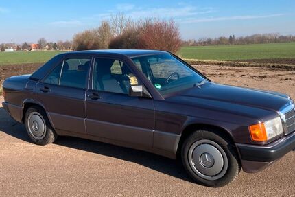 Mercedes-Benz 190 135.000 km 9.900 € Wettin-Löbejün OT Nauendorf 06193