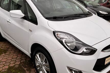 Hyundai ix20 104.572 km 9.990 € Euskirchen 53879