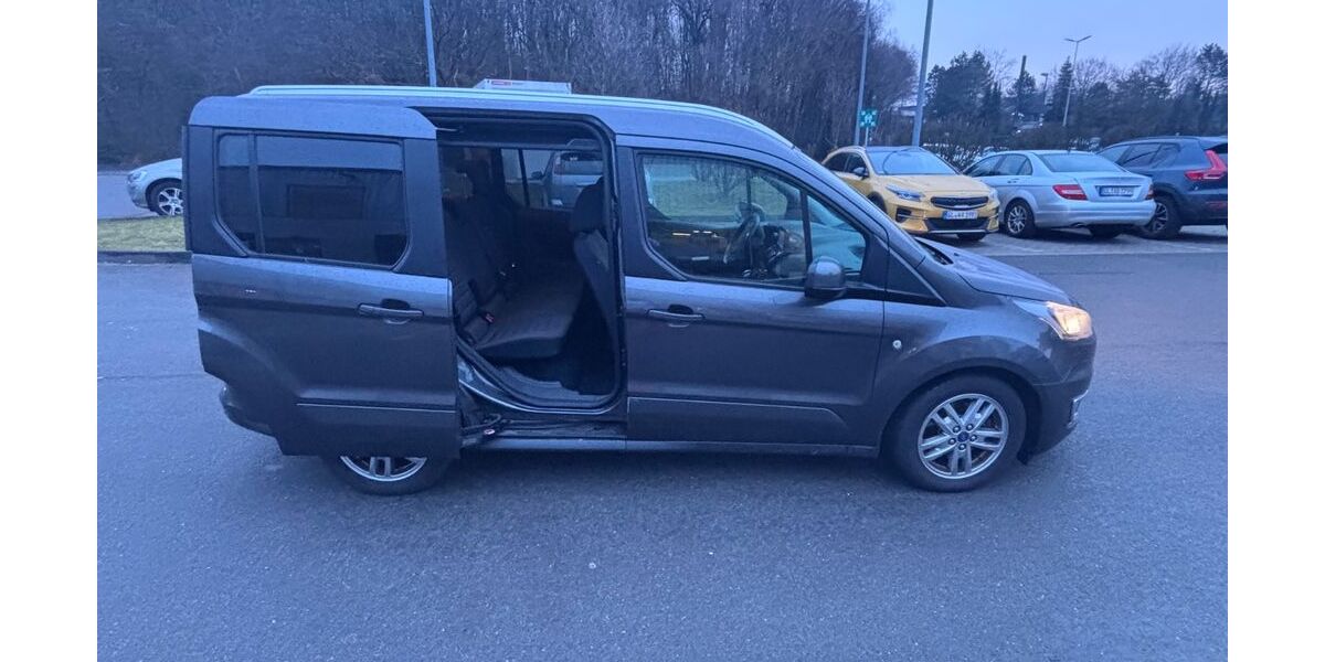 Ford Tourneo Connect 107.210 km 16.550 &euro; Remscheid 42855