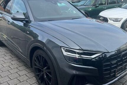 Audi Q8 75.600 km 58.800 &euro; Engen 78234