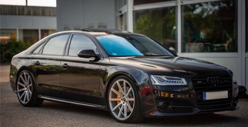 Audi A8 284.000 km 22.999 € Falkenstein 08223