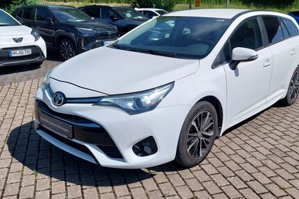 Toyota Avensis 90.941 km 15.990 &euro; Bad Pyrmont 31812