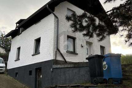 Haus Lünebach - 4 Zimmer, 100 m&sup2;, 79.000&euro; | Angebot:26909699