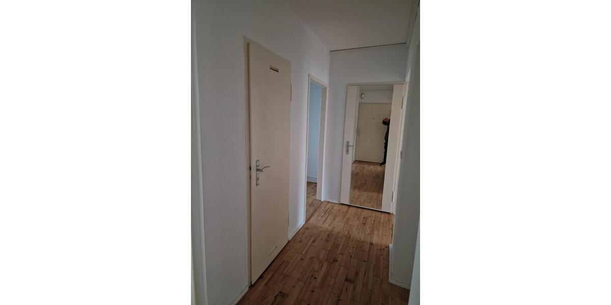 Etagenwohnung Grünwald - 2 Zimmer, 55 m&sup2;, 680&euro; | Angebot:25309035