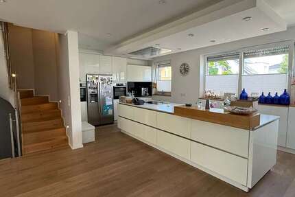Haus Jüchen - 5 Zimmer, 184 m&sup2;, 775.000&euro; | Angebot:27144907