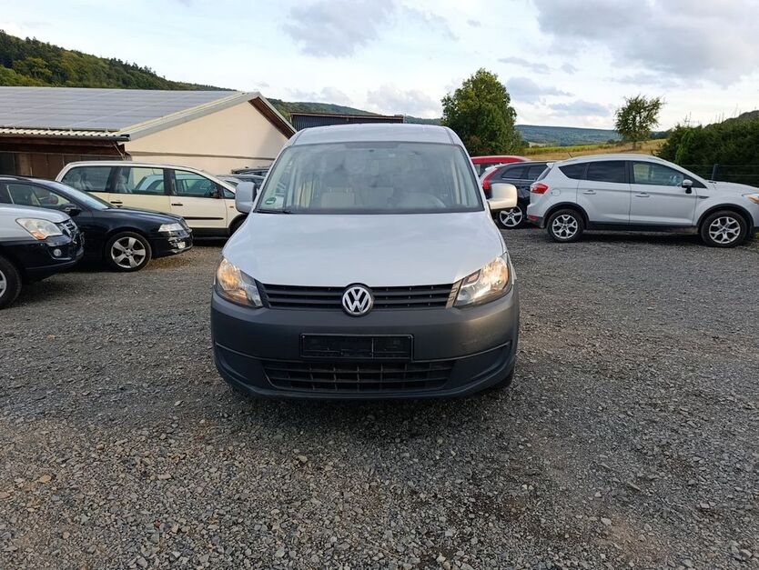 VW Caddy 221.000 km 7.999 € Unterweid 98634