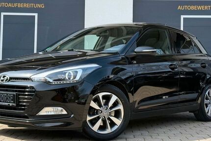 Hyundai i20 99.000 km 10.900 &euro; Friedrichshafen 88045