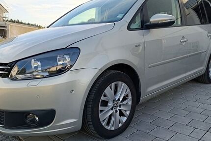 VW Touran 187.316 km 7.500 &euro; Achberg 88147